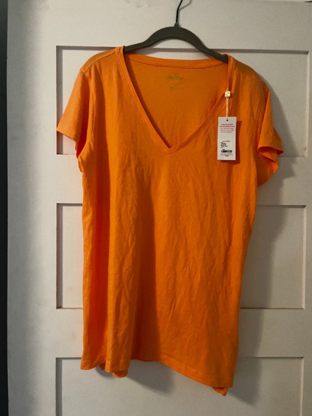 Lilly Pulitzer Meredith tee- Color:  Papaya, size large